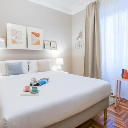 Piramide Deluxe روما