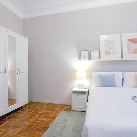 Piramide Deluxe * روما